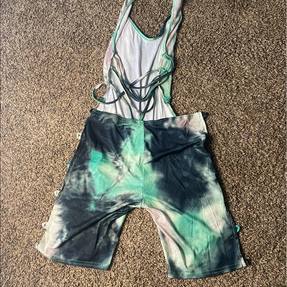 Romper - Picture 2 of 2